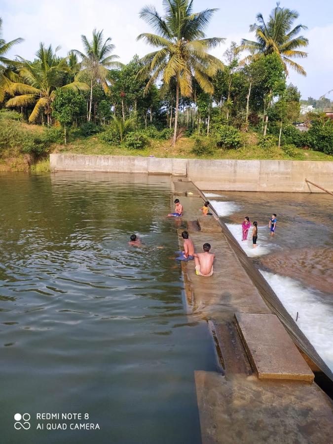 Puzhayoram home stay, Palakkuli, Mananthavadi wayanad kerala Bagian luar foto